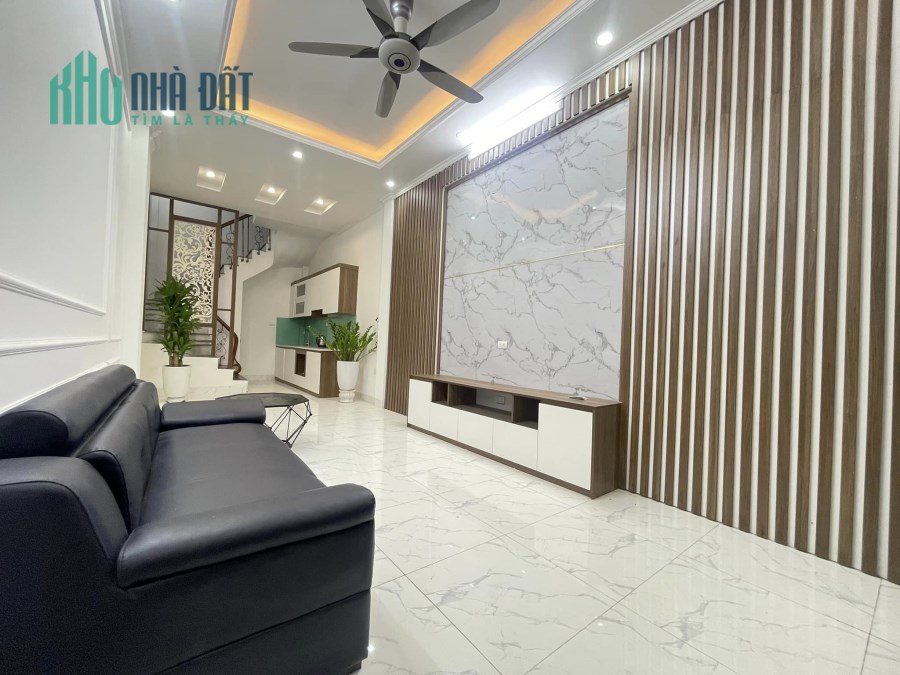 HIẾM! Bán nhà Lò Đúc 35m2 x 5 tầng, mới đẹp, gần oto, giá chỉ 5.35 tỷ!