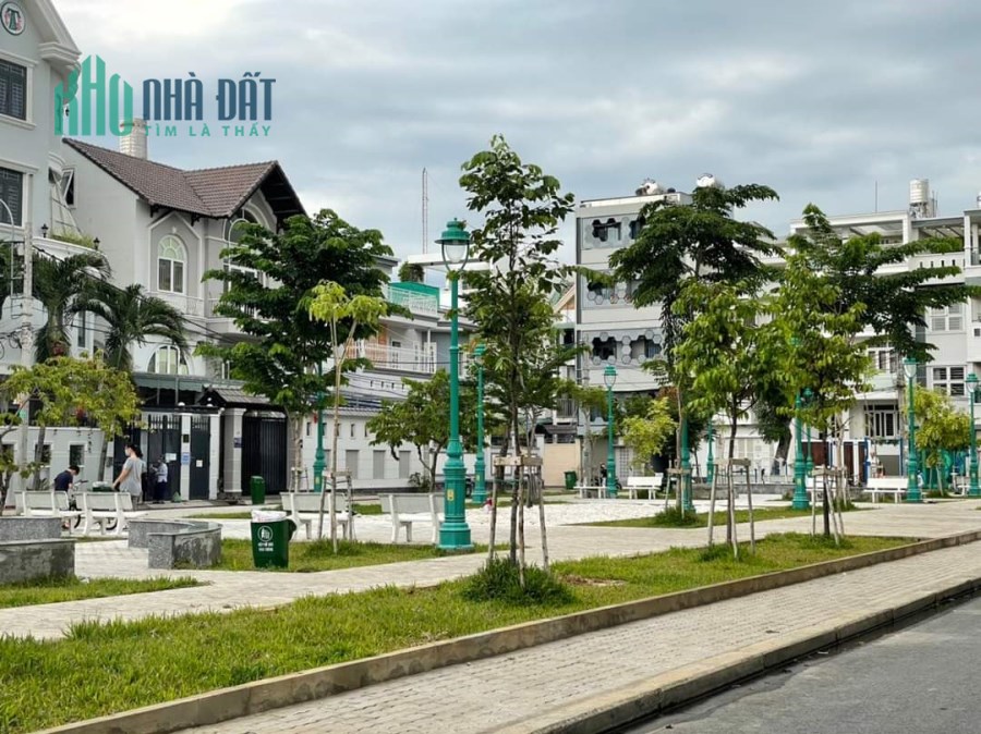 Bán hộ dịch vụ cao cấp MẶT TIỀN  đường số phường Tân Phong Q7
 thu nhập 80 triệu tháng 
Ngang 6