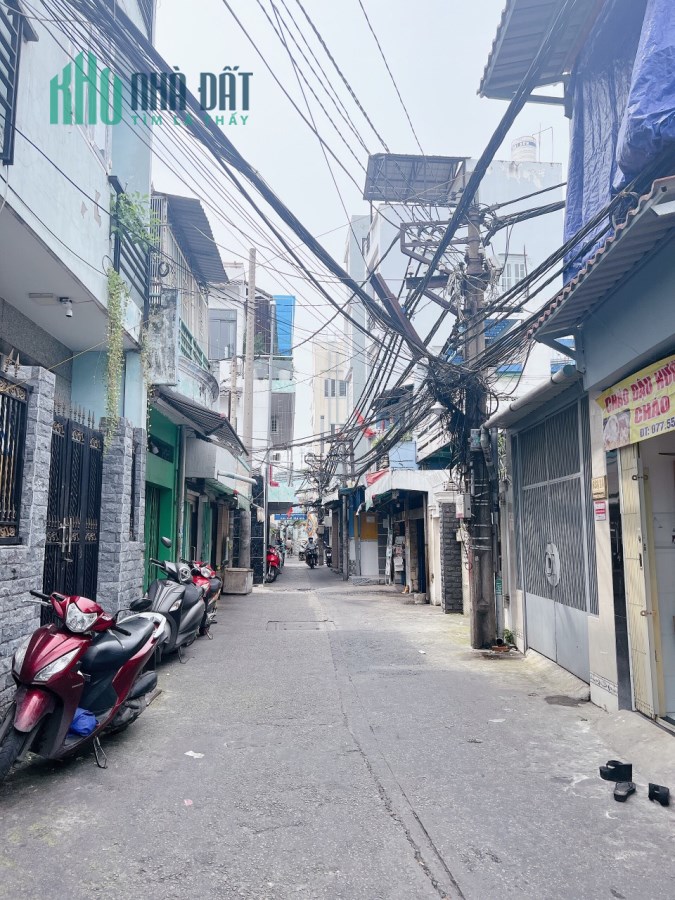 Bán nhà Hẻm Xe Tải Nguyễn Tất Thành Q4- 36m2- 2 tấm có 1 tỷ