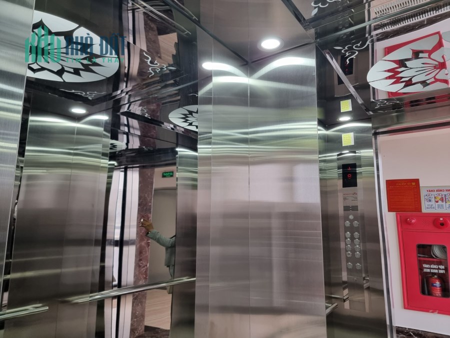 SIÊU HIẾM MP QUẬN CẦU GIẤY 200M 9T MT10M GIÁ NHỈNH 90 TỶ