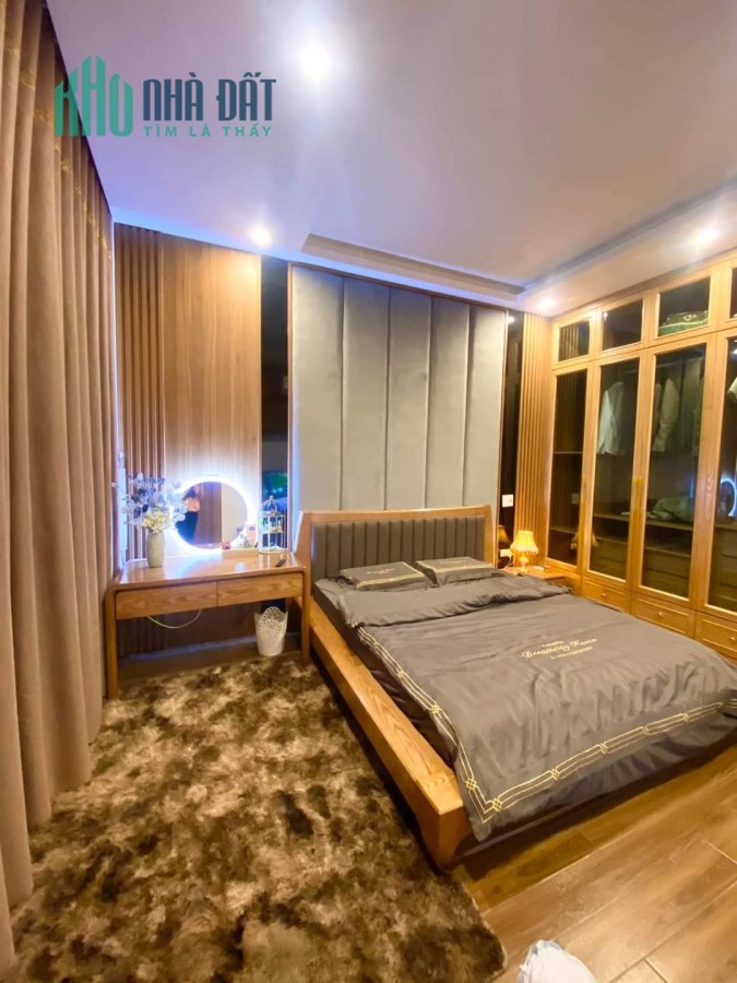 BÁN NHÀ NGUYỄN VĂN HUYÊN CẦU GIẤY, GẦN PHỐ, NGÕ THÔNG, NHÀ ĐẸP LUNG LINH, GIÁ CHỈ 6 TỶ 59