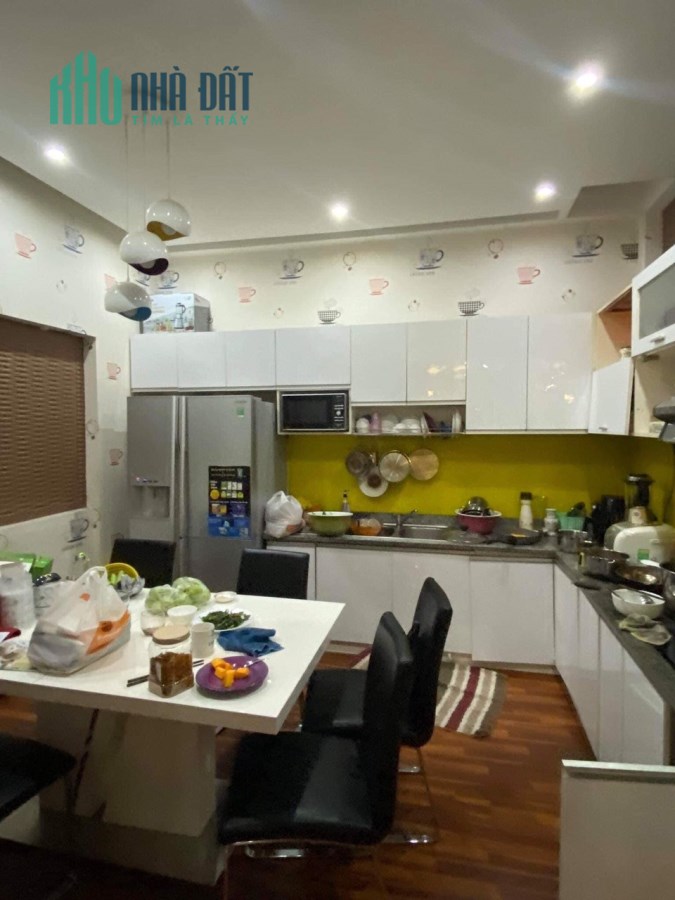 Bán gấp nhà hẻm 5m Lê Trọng Tấn 102m2 2tang chỉ 4ty5