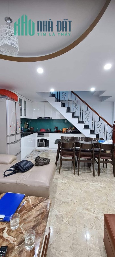 CỰC HIẾM nhà Ngô Đình Mẫn ngay đầu PARK CITY 48m2, chủ tự xây 5 tầng chỉ 3,95 tỷ.LH Công 0931706698