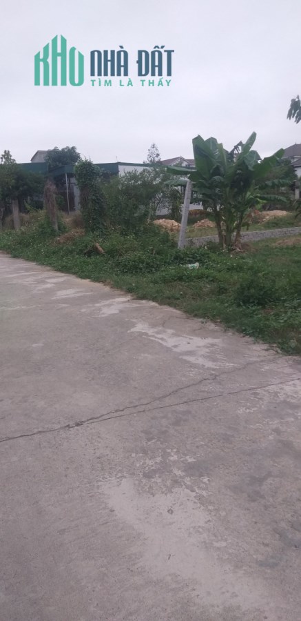 đất xóm 9.nghi diên.nghi lộc.
trung tâm xã đoài