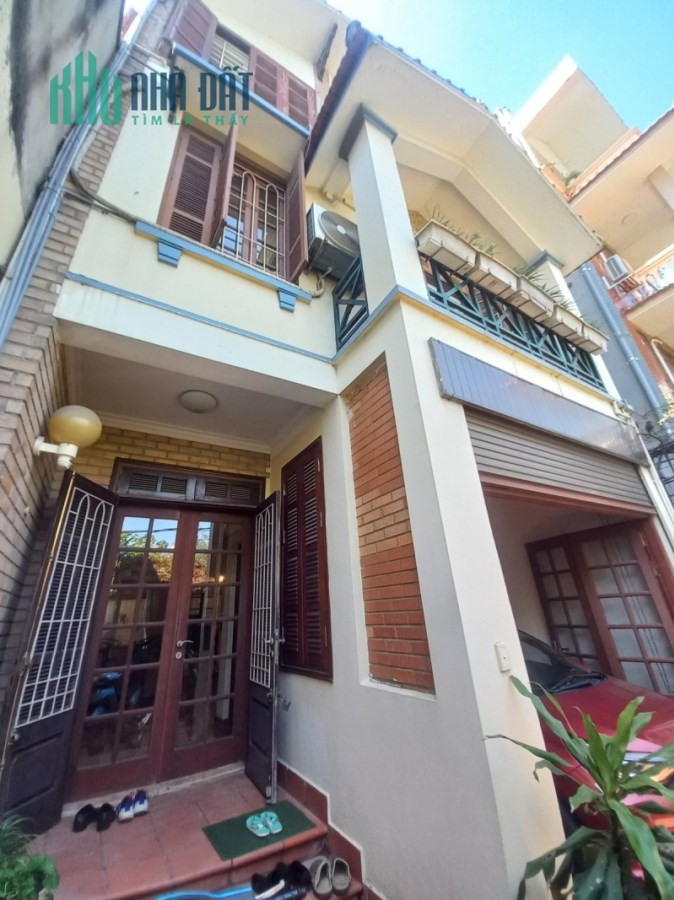 BÁN NHÀ  PHỐ NGỌC THUỴ 96M 3T MT 6.2  12 TỶ MẶT PHỐ  LÔ GÓC 3 THOÁNG  GARA