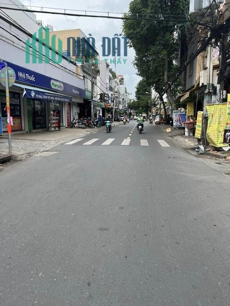BÁN GẤP NHÀ MẶT TIỀN, MẶT CHỢ NGHĨA PHÁT, QUẬN TÂN BÌNH, 65M, GIÁ CHỈ 15 TỶ.