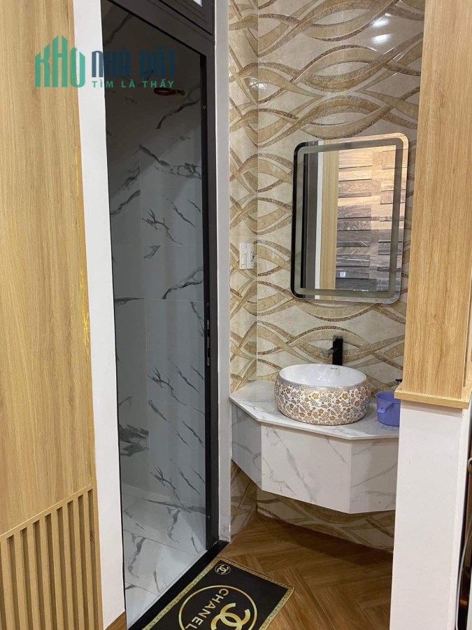 Nhà Đẹp Trung Tâm Hải Châu Đường Lê Cơ. 2 Tầng 5 PN. Giá Chỉ Hơn 3 Tỷ. Tặng Lại Nội Thất