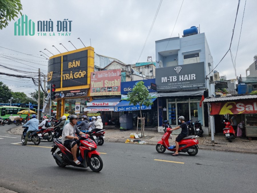 MTKD Tân Quý ngay ngã tư Aeon Mall 4x8m, 1 lầu, giá 7.6 tỷ
