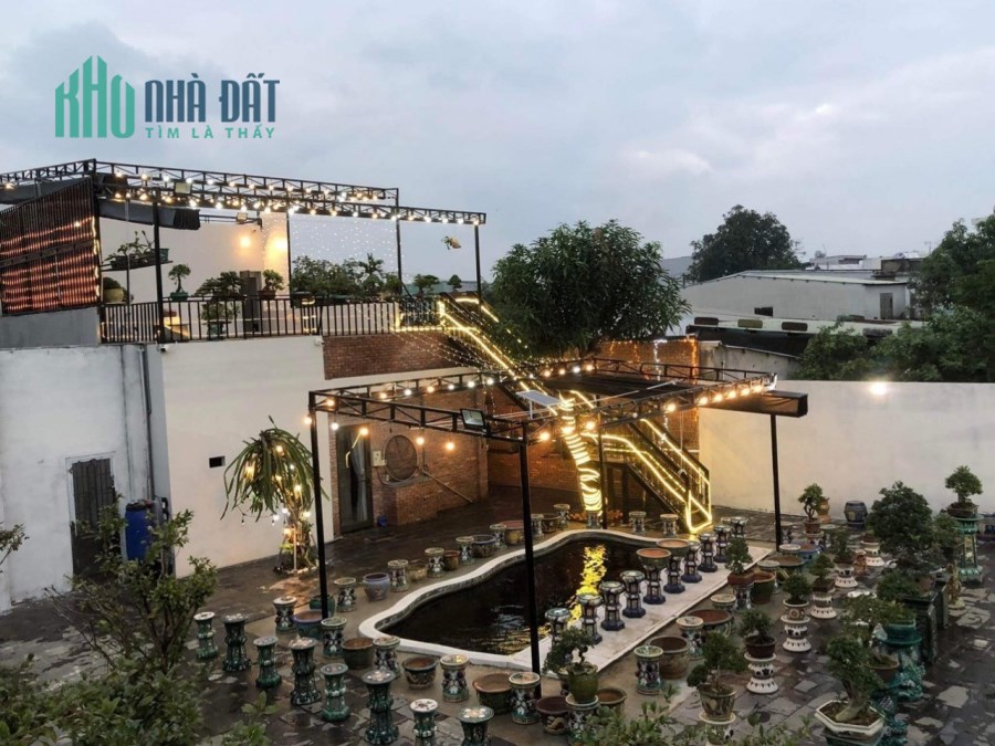 BIỆT THỰ TÔN ĐẢN, 600M2, SÂN VƯỜN 450M2, MỚI, HIỆN ĐẠI, GARA OTO, HỒ CÁ KOI, CHỈ 9.9 TỶ. LH
