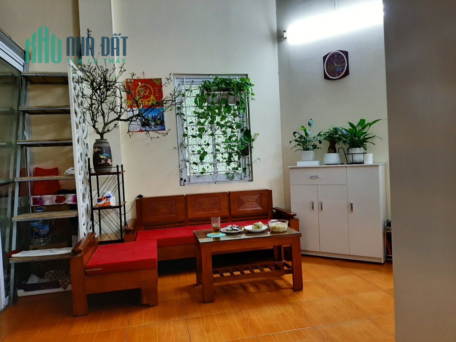 Chính chủ cho thuê nhà cấp 4, 35m2, ngõ 181 Nguyễn Văn Linh, Q.Long Biên