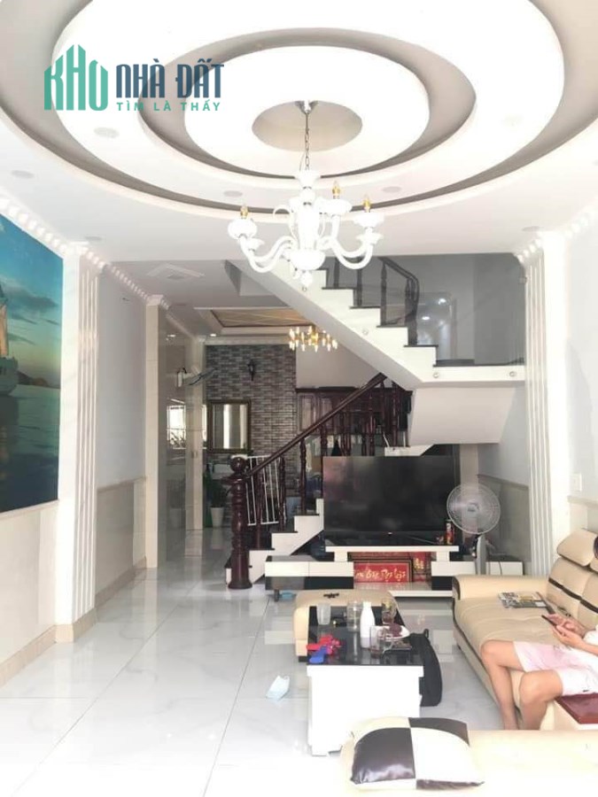 Bán nhà Bát Khối 45M2*5T - 3.5 tỷ. Lô Góc, nhiều mặt thoáng