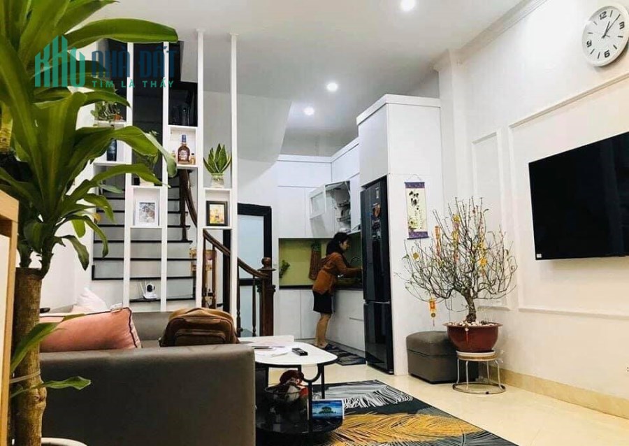 CHỈ HƠN 2 TỶ CÓ NHÀ 5T 3PN GIANG VĂN MINH BA ĐÌNH, 10M ÔTÔ, DT: 25M2/5T