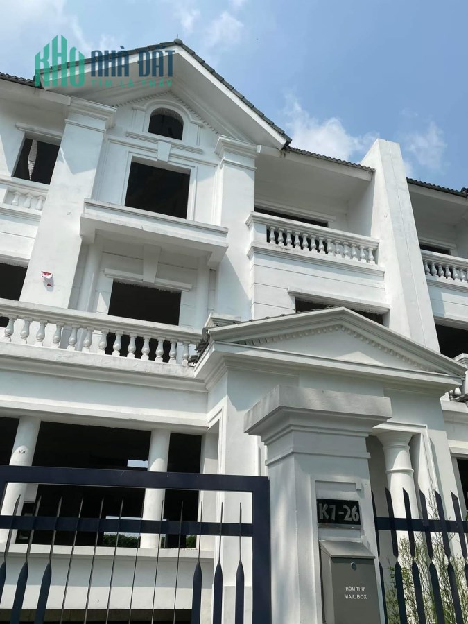 Biệt thự Lạc Long Quân gara ô tô,bãi đỗ xe vài bước sát phố, 190m- 23.8 tỷ