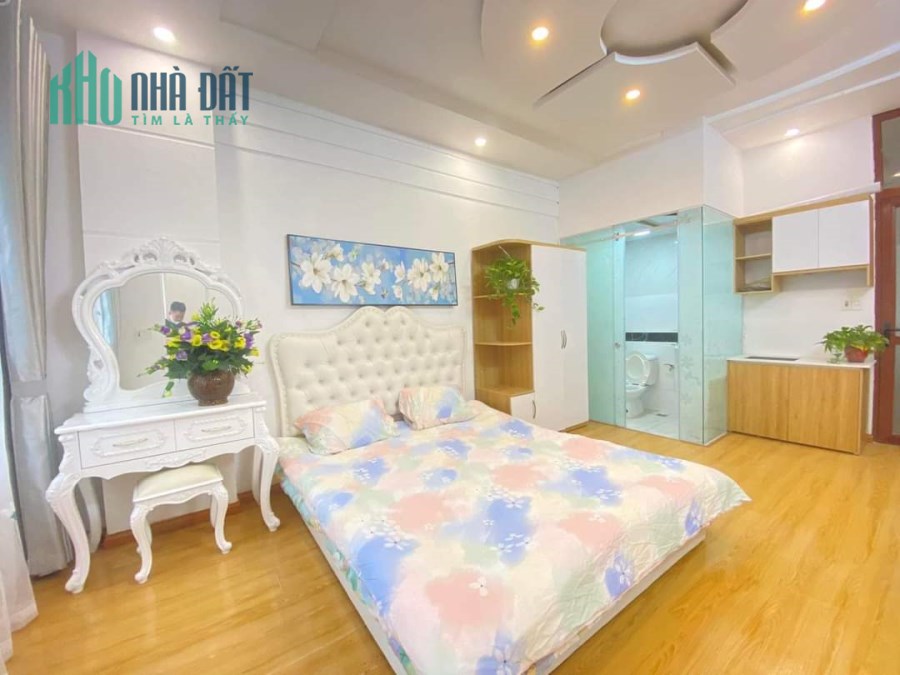Toà CCMN  Võ Chí Công 22 phòng, DT 110tr/tháng,thang máy  full nội thất như 5 sao, 101m-12.5 tỷ