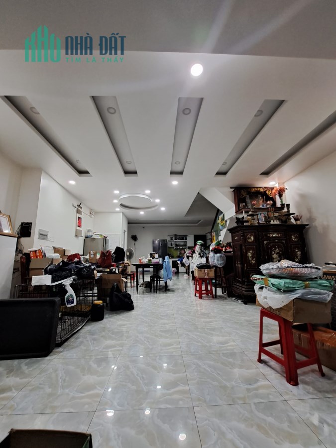 XE HƠI VÀO NHÀ- 4 TẦNG - NGANG BỀ THẾ GẦN 6M- HẺM TRẢI NHỰA 12M GẦN TỚI NHÀ-  F.TÂN HƯNG- QUẬN 7.