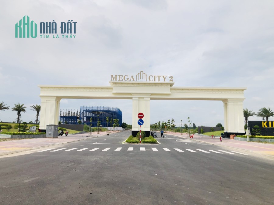 Cần bán Gấp lô đất thổ cư 100m2 MegaCity Mặt tiền 25C Nhơn Trạch, Đồng Nai