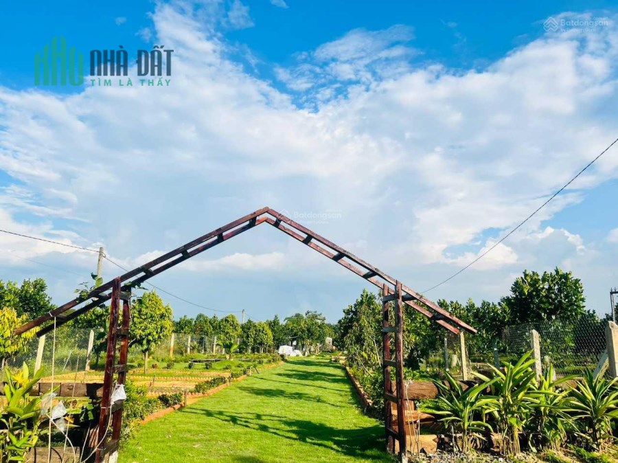 Cần bán gấp lô đất liền kề tiềm năng cao tại Định Quán, Đồng Nai