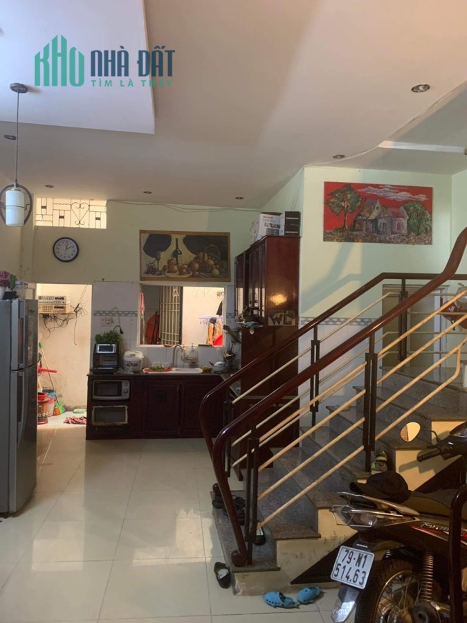 Bán nhà 3 tầng đường Đồng Nai gần siêu thị Coopmart, vừa ở vừa có Yến ăn, 125m2 ngang 4,9m giá 7 tỷ