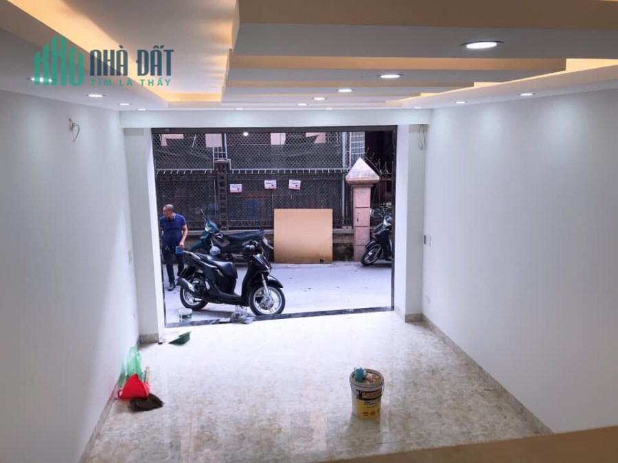 Hẻm Xe Hơi Tránh Võ Thị Sáu P 4 Lầu BTCT Full Nội Thất Cần Bán Gấp