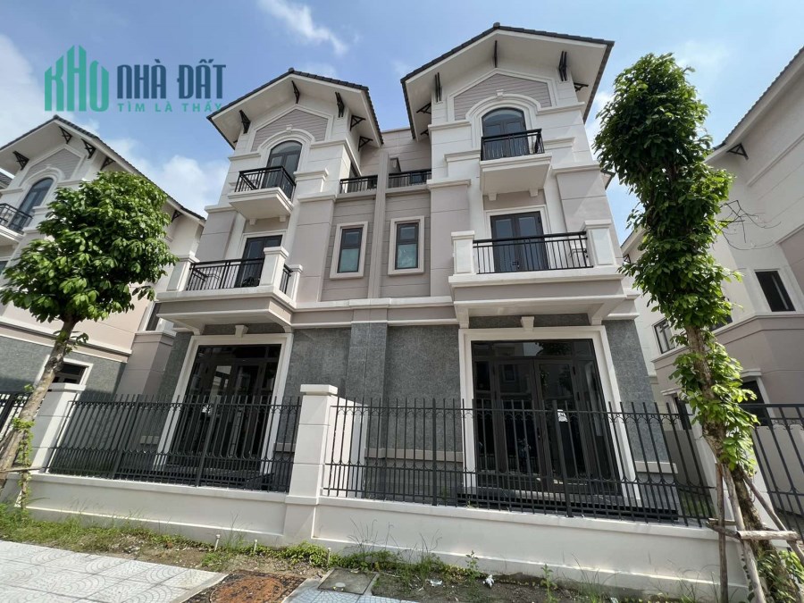 Cực phẩm biệt thự Song Lập tân 135m2 Centa Vsip chỉ hơn 40tr/m2 0989558302