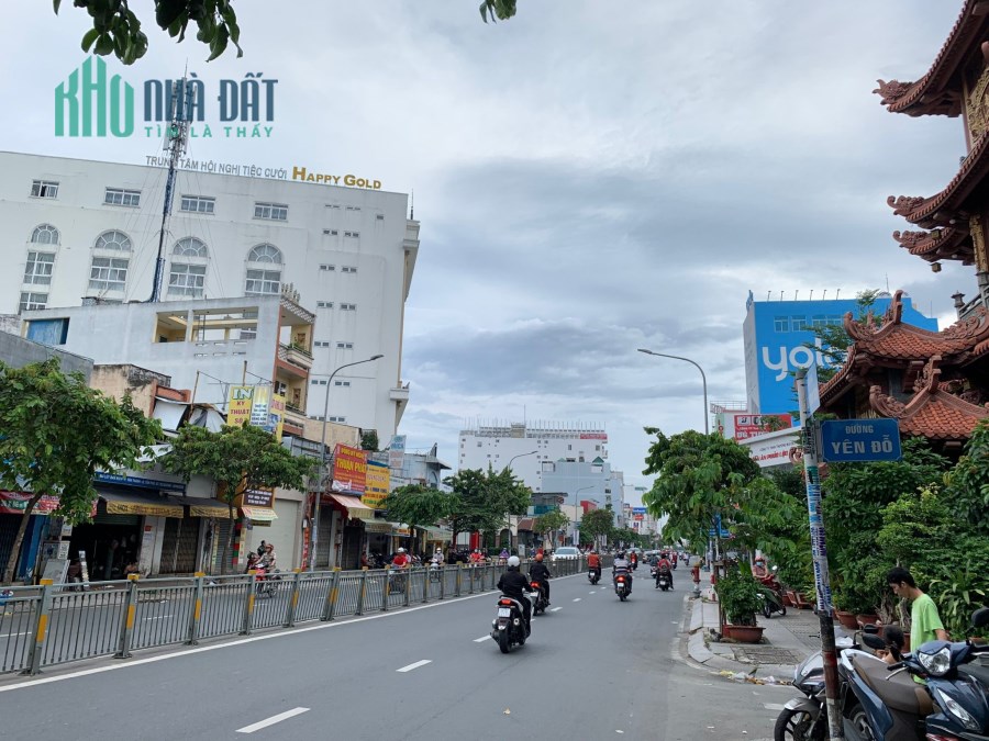 TÂN PHÚ- MT LŨY BAN BÍCH GẦN UB QUẬN. DT 4mX18.5m. GIÁ 15.9 TỶ