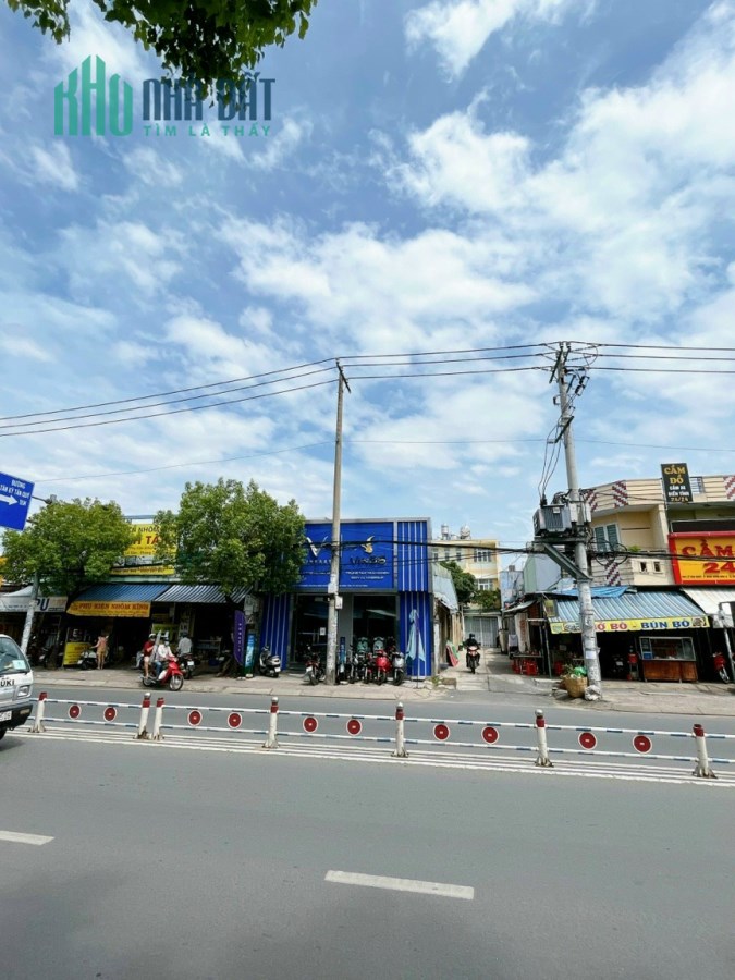 Bán đất mặt tiền Lê Văn Quới 4x12.6m gía 9.2 tỷ.Gần ngã ba Mã Lò - Lê Văn Quới