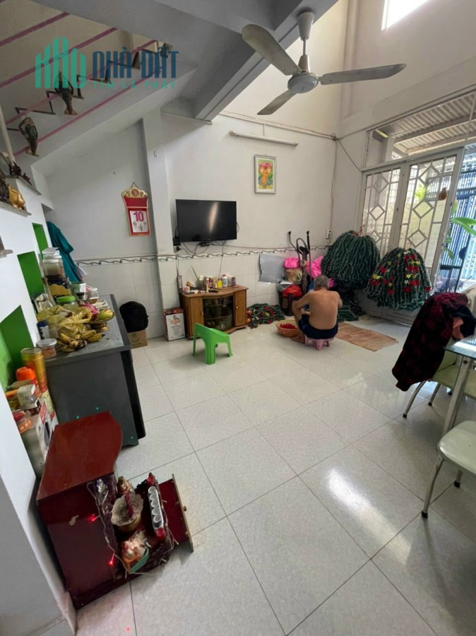 Nhà bán Phú Thọ Hoà. Tân Phú.51m2 HXH 2 tầng giá chỉ 3 tỷ xx