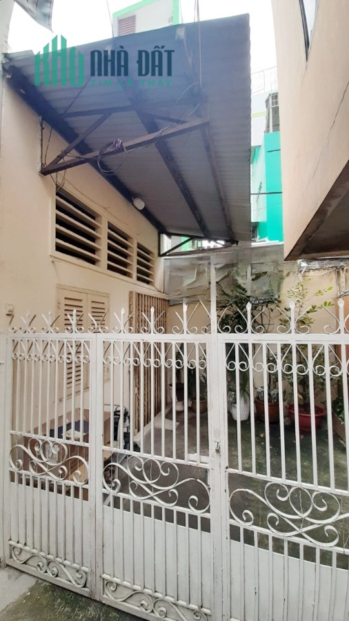 Nhà cấp 4 nở hậu Trần Nguyên Hãn P13.Q8. Giá 5,7 tỷ TL