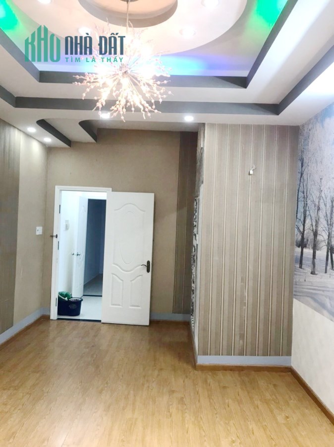 Nhà bán gần MT Sư Vạn Hạnh 3.7x11m nở hậu, 4 tầng P2 Q10 7.5 tỷ