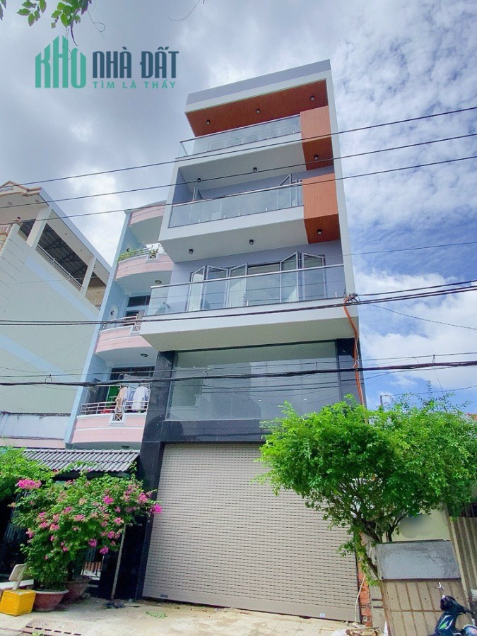 Mặt tiền 13m đường Lê Niệm, DT 6.1x19m, đúc 1 hầm 1 lửng 3 lầu ST - Giá 19 tỷ TL