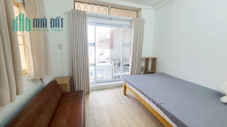 Bán nhà gấp rẻ Trần Quang Khải Q1 36m2 3lầu 5tỷ200triệu .
