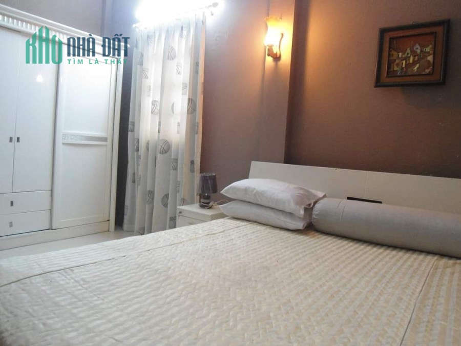 BÁN NHÀ ĐẸP DUY TÂN CẦU GIẤY, LÔ GÓC THOÁNG SÁNG, GẦN Ô TÔ, CHỈ HƠN 6 TỶ