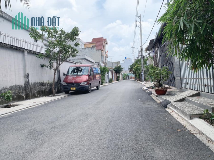 Nhỉnh 4 Tỷ - Nhà 2Tầng  4.4 x 20  HXH -Thạnh xuân 22 - Q12 - 0909251648