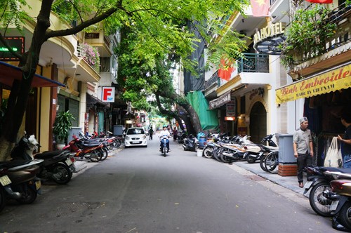 Bán NHÀ Phố Quận Hoàn Kiếm Lý Nam Đế 200m2 MT 10 m, 110 tỷ !