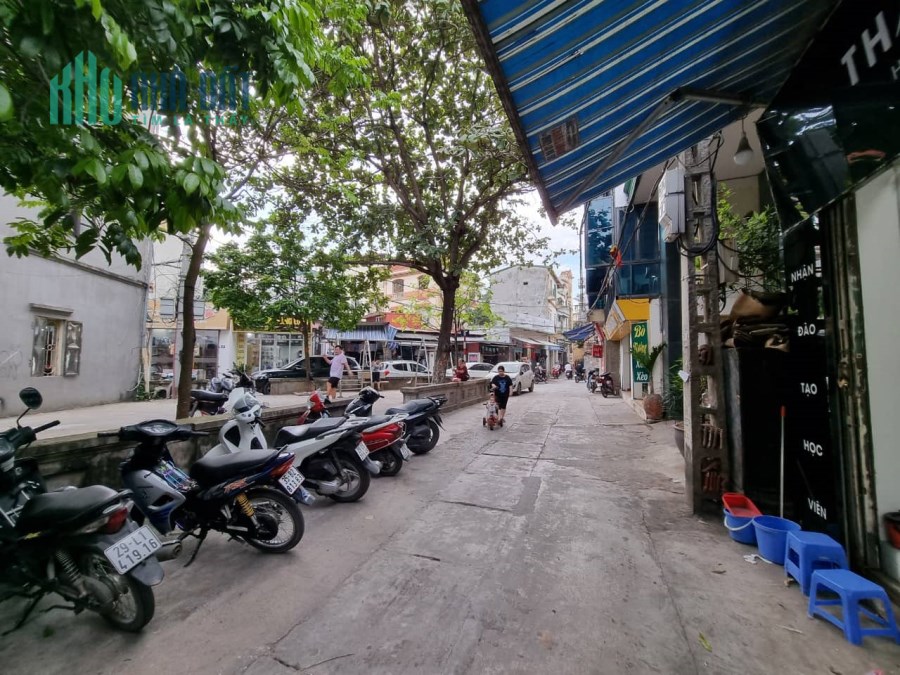 Bán nhà ngõ phố Cầu Diễn, lô góc, ô tô Kinh doanh, 33m, 3T, nhỉnh 3 tỷ