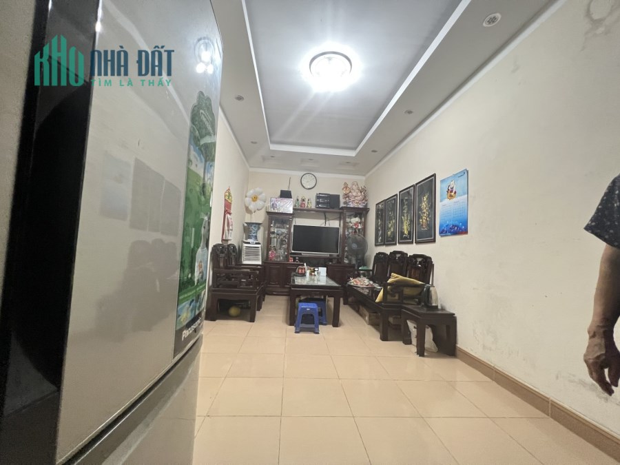 Bán nhà THọ Lão, Hai Bà Trưng  DT: 31m ngõ nông, thoáng, ở sướng, giá 3.2 tỷ. LH: 0366051369