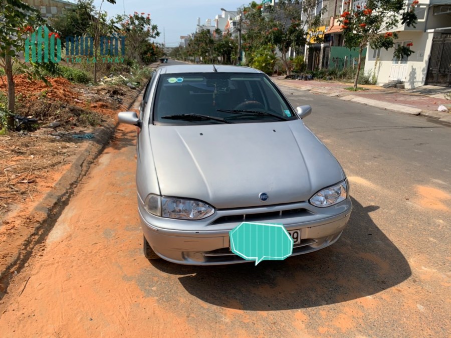 Bán xe  fiat siena Gia đình dư dùng nên cần bán chiếc 4 chỗ Fiat Siena đời 2001
