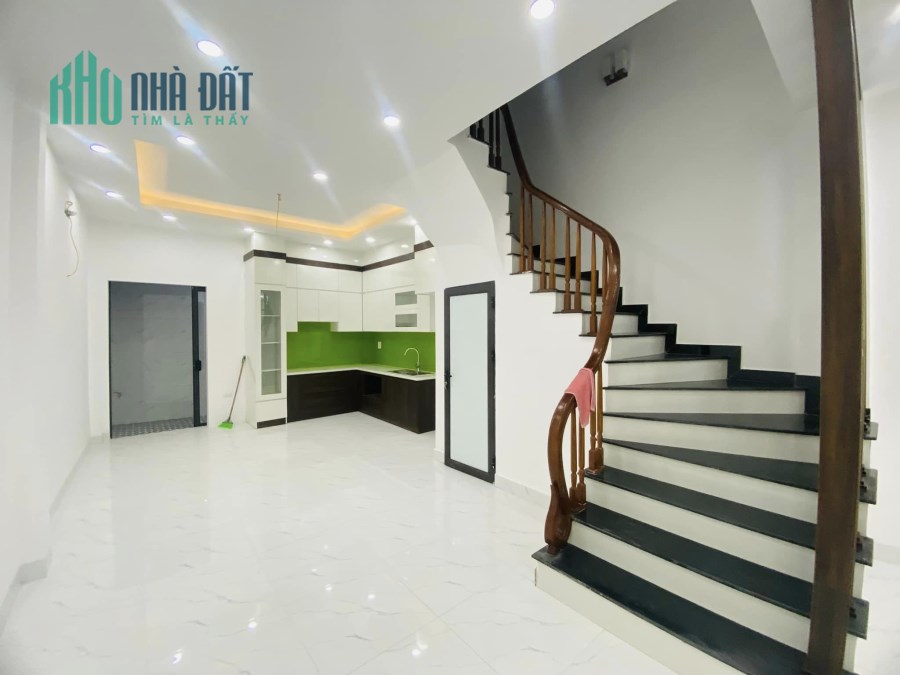 NHÀ NGUYỄN ĐỨC CẢNH 72M 6 TẦNG, THANG MÁY, 7 chỗ vào nhà