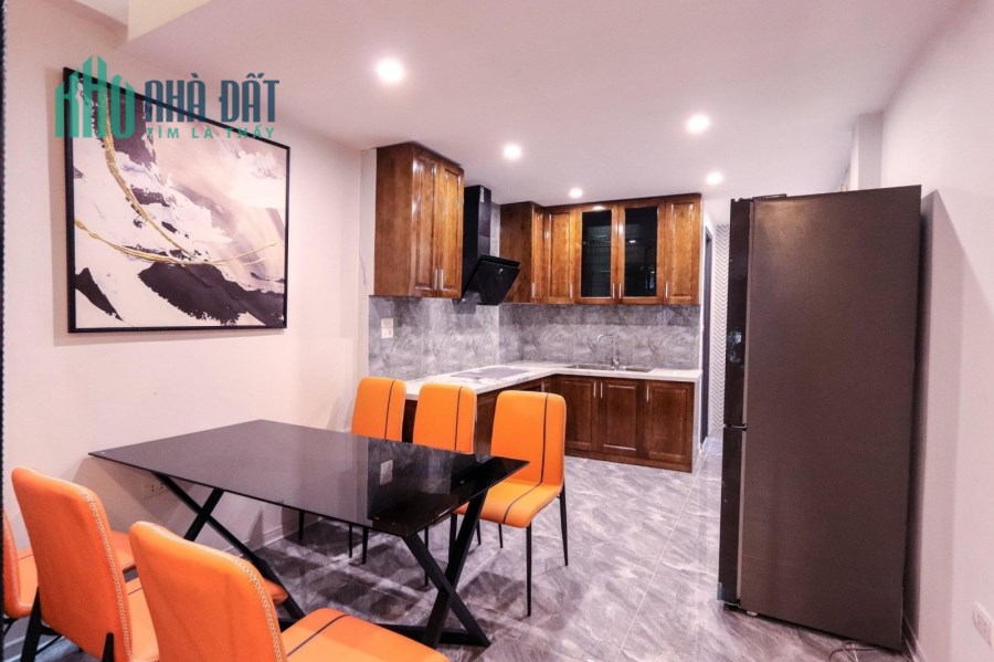 Nhà Mặt đường Nguyễn Sơn Vỉa hè, Kinh Doanh 100Mx6T MT5m
