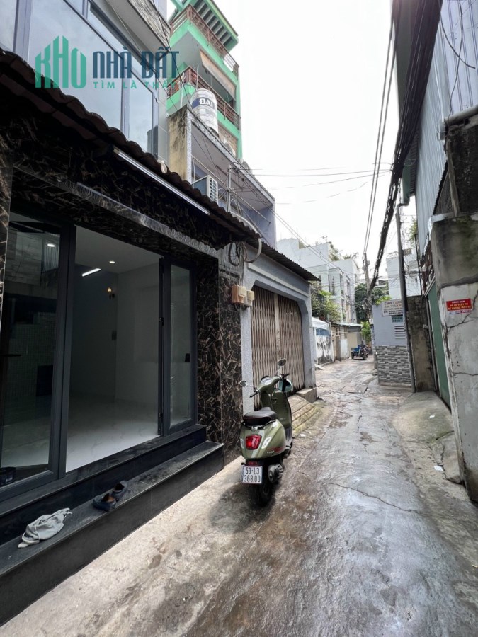 Nhà CMT8, trung tâm Q10, HBG, 4 tầng, 73m2, giá 5.x tỷ