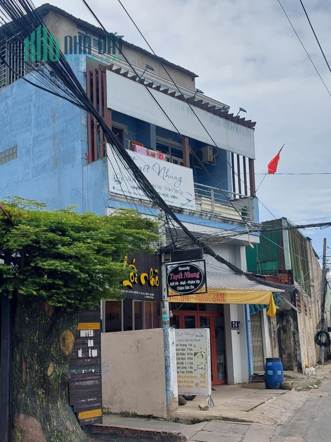 BÁN ĐẤT TẶNG NHÀ HXH, RÁP RANH THỦ ĐỨC, 104m2, 4ty6