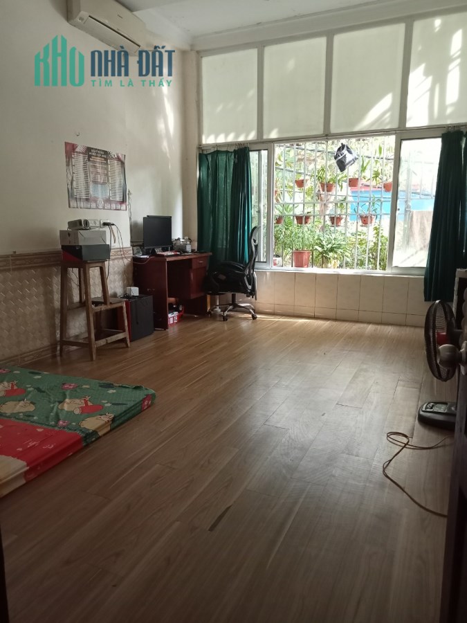 Chính chủ cần cho thuê nhà tầng 2 tại 107 I5 Thanh Xuân Bắc, Hà Nội.