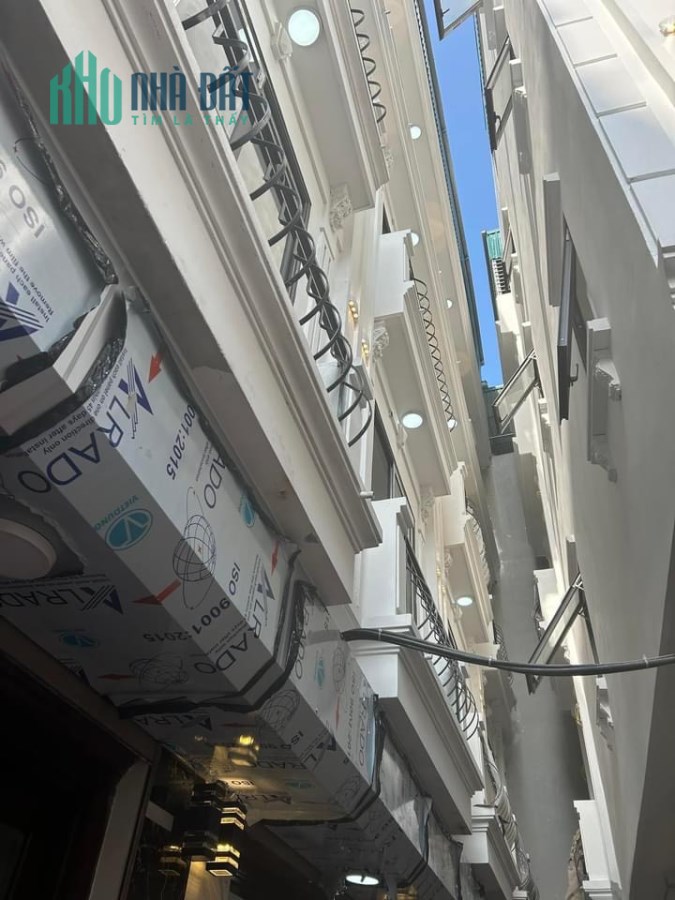 Bán nhà Khương Trung-Thanh Xuân-35mx5 tầng-4PN-Lô Góc-gần Phố 4.7 tỷ -ở ngay