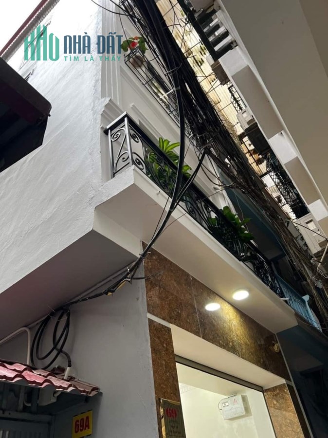 Bán nhà Chính Kinh-Thanh Xuân 45mx5 tầng-6PN-Lô Góc-gần phố-ở ngay Gía 5.95 tỷ.