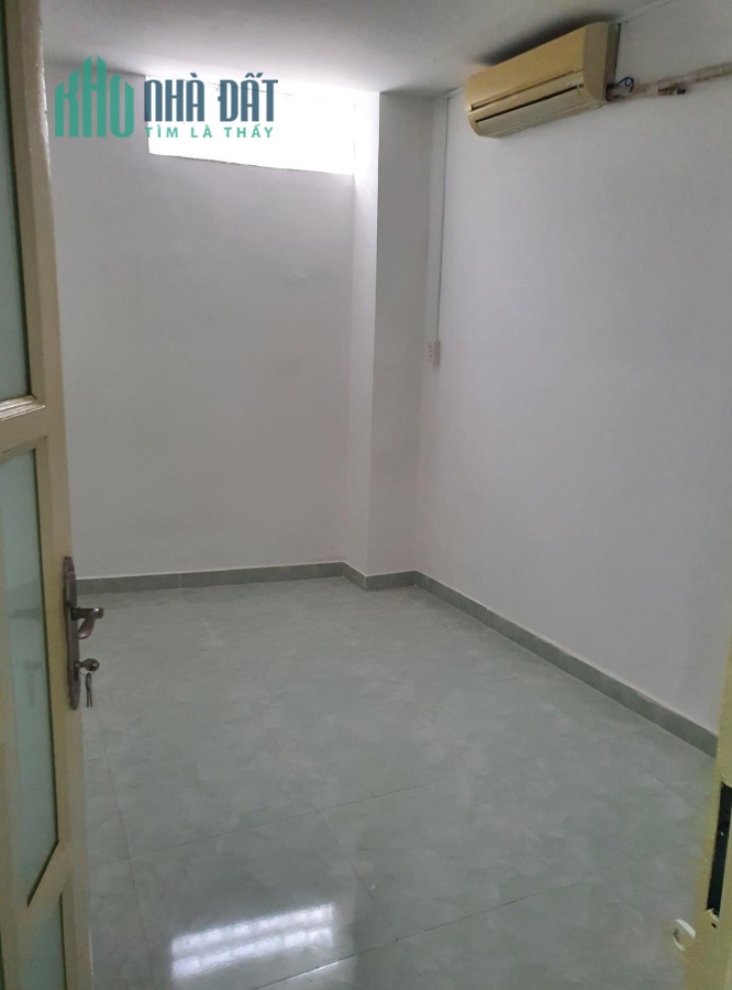 Dòng tiền 14trieu/tháng, bán nhà Hoàng Hoa Thám, DT 10x7m,BTCT, chỉ 4ty6 TL