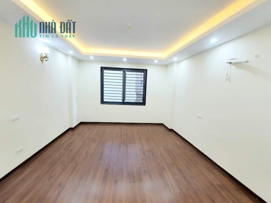 Bán nhà Trương Định - 34m2x5 tầng - Giá 3.75 tỷ - Nhà mới - Ngõ thông