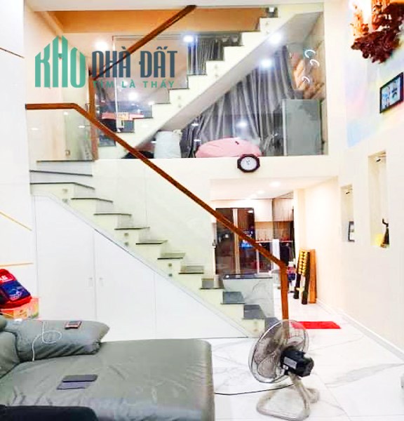 Bán nhà hẻm xe hơi Phạm Văn Hai, Tân Bình, 3 Tầng, 42m2, tuyệt đẹp ở ngay