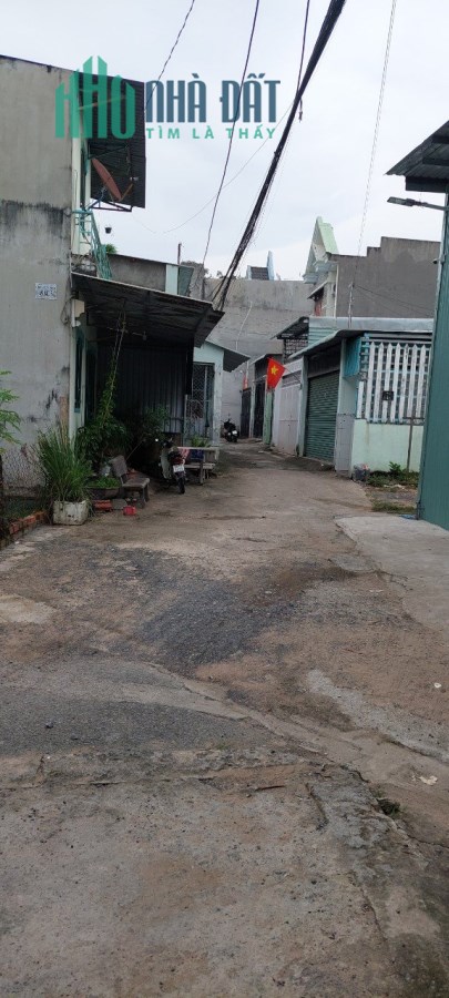 Chính chủ cần tiền bán lô đất thổ cư 87m2có sẵn nhà cấp 4