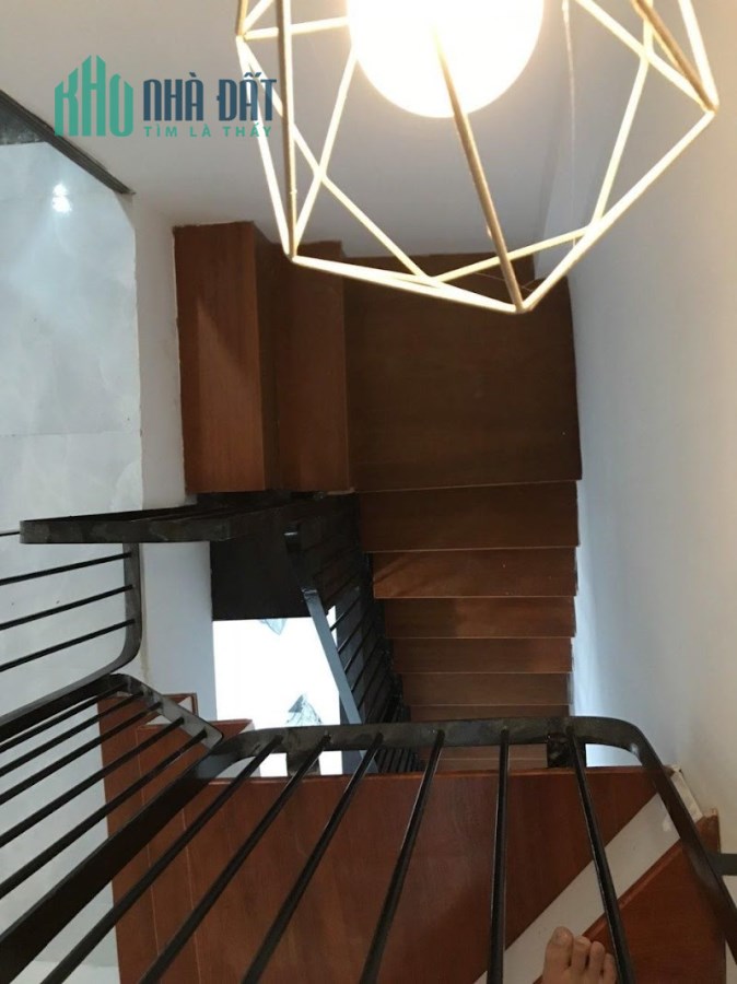 Nhà 3.8 tỷ đường Bà Hạt 35m2 Quận 10 cách mặt tiền 2 căn, hẻm rộng