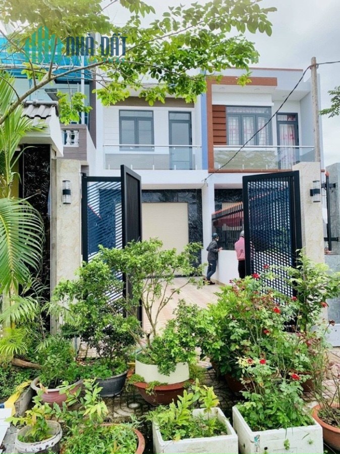 Cơ Hội Duy Nhất Để Sở Hữu Căn Nhà Phố Siêu RẼ Với Diện Tích Lớn - Sổ Riêng - Ngân Hàng Hỗ Trợ Vay -
